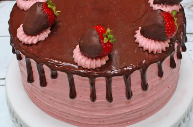 Chocolate Covered Strawberry Cake Recipe